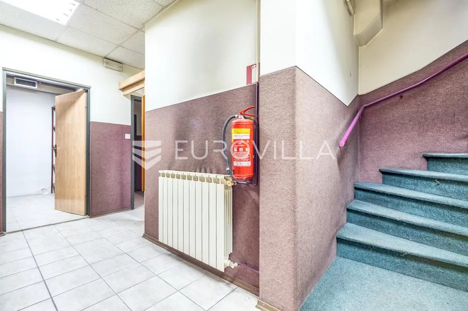 zagreb, črnomerec, funkcionalan ulični poslovni prostor 80 m² - slika 3