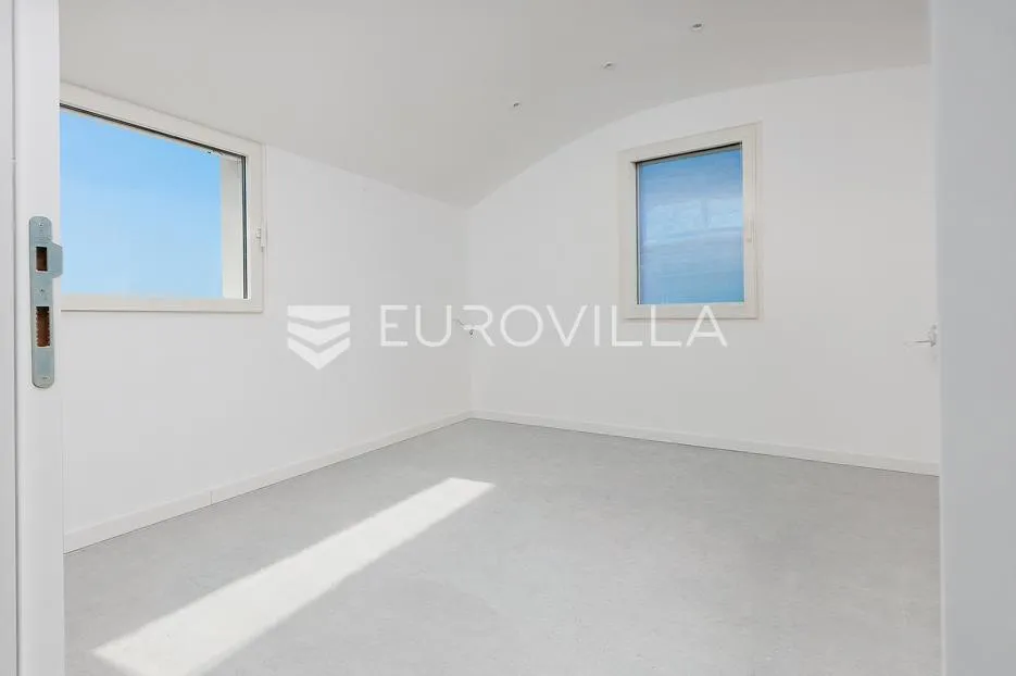 opatija privé, ekskluzivan trosoban penthaus 84 m², bazen, teretana - slika 8