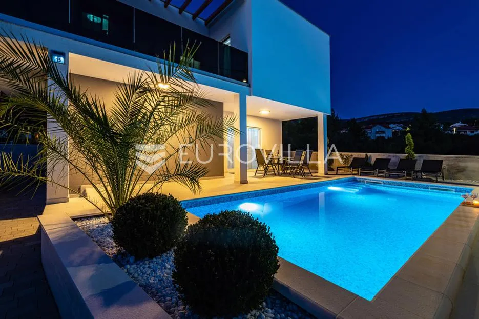 zadar, gornji karin, moderna kuća s bazenom i dva apartmana, 200 m od mora - slika 24