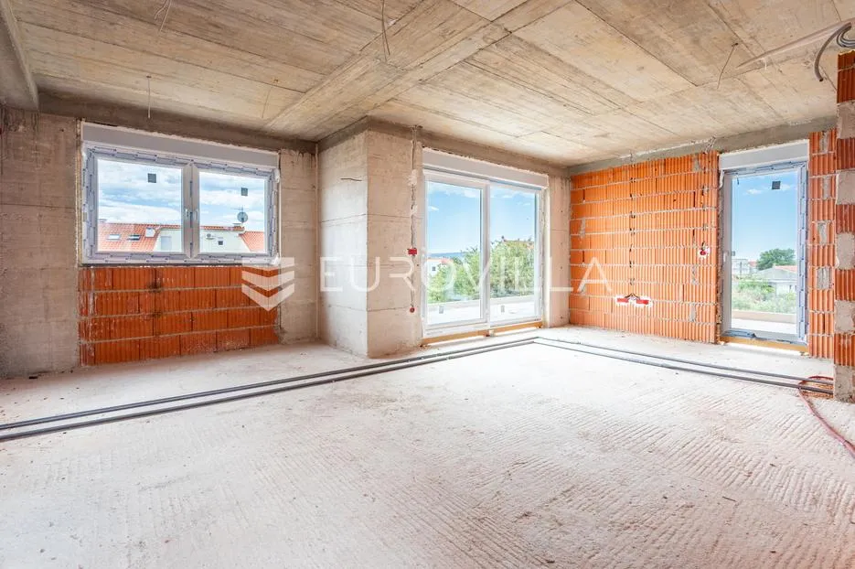 kaštel lukšić, trosoban penthouse s krovnom terasom i dva parkirna mjesta - slika 18