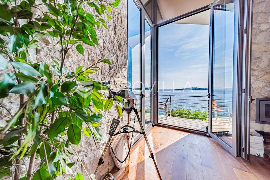 otok korčula, vela luka, villa prvi red uz more - slika 34