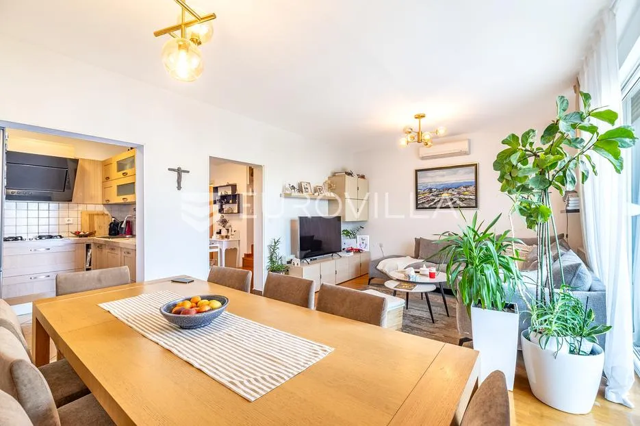 zagreb, špansko, predivan četverosoban dvoetažan stan površine 125,77 m² - slika 3