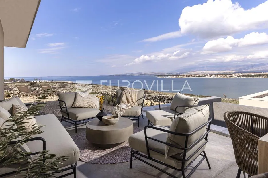 pag, povljana, villa s bazenom i pogledom na more - slika 1