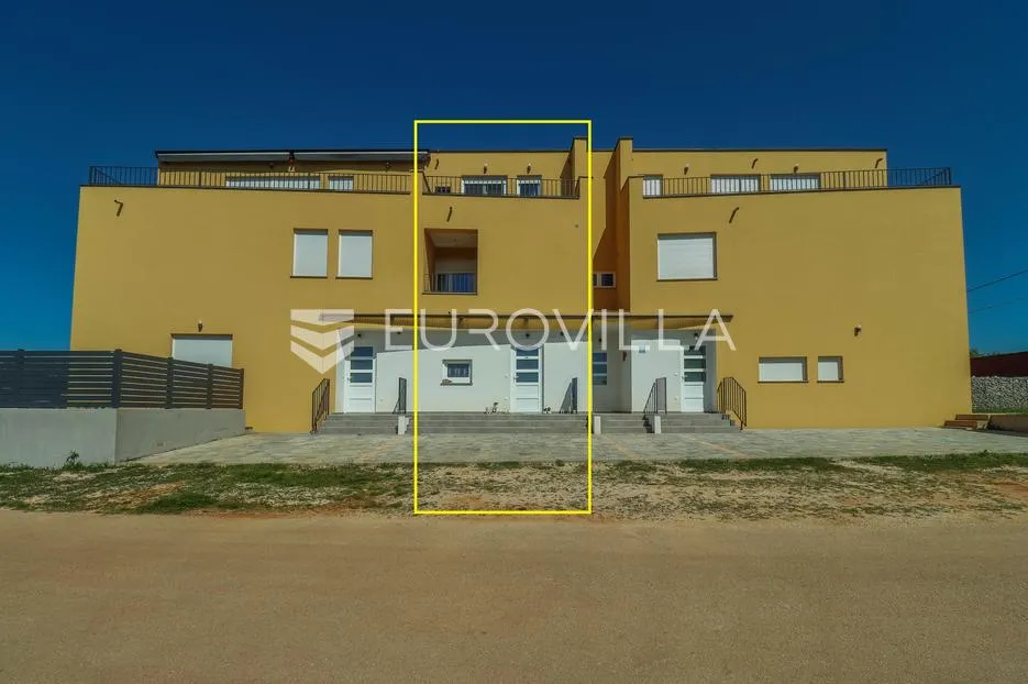 istra, novigrad, nova kuća 125 m2 sa tri spavaće sobe na samo 2 km od mora - slika 18