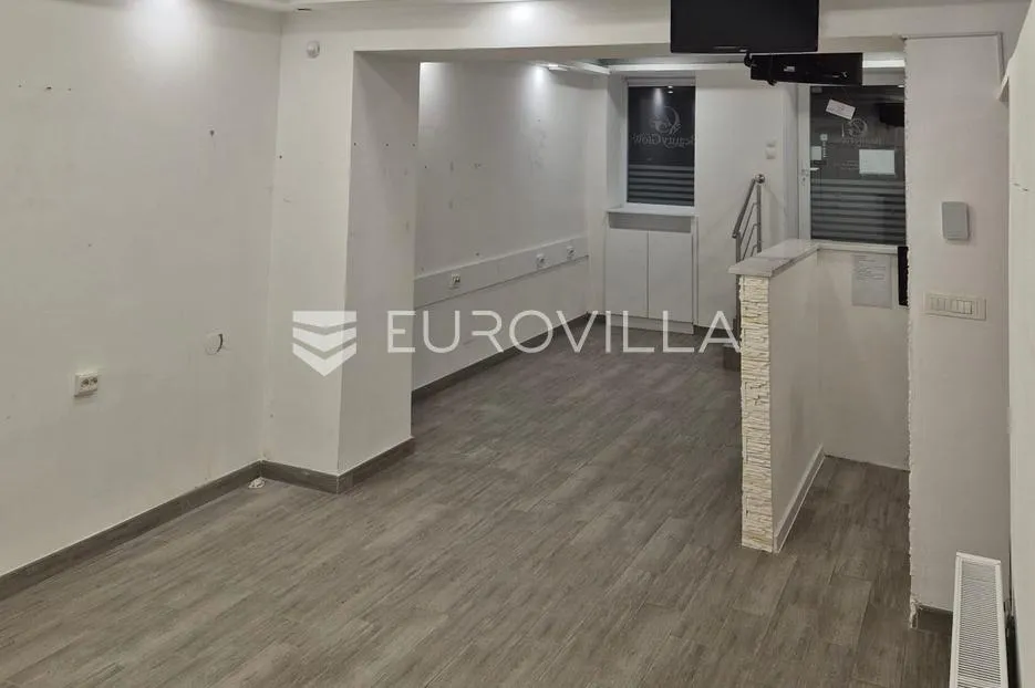 osijek, centar, lijepo uređen poslovni prostor 54 m², odlična lokacija - slika 4