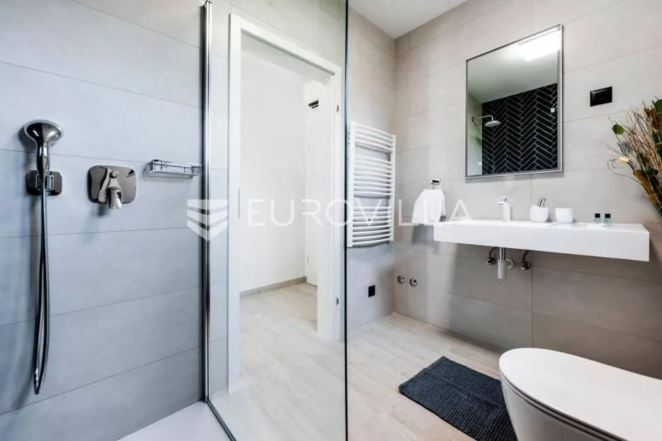 istra, rovinj, prekrasna moderna nova villa 139 m² sa bazenom - slika 22