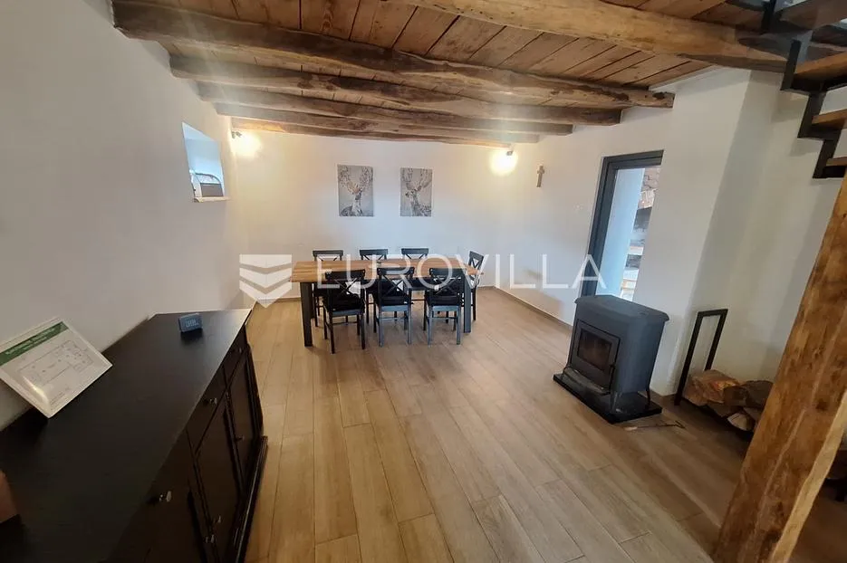 karlovac, mala švarča, kuća 145 m², novouređena, velika parcela, mirna lokacija - slika 8