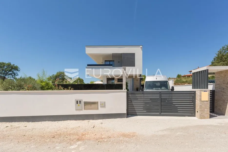 istra, medulin, moderna elegantna vila 200 m² blizu mora i plaža - slika 42