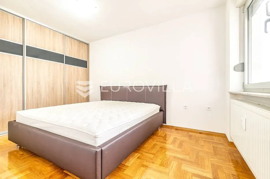 zagreb, špansko, četverosoban stan nkp 157.16 m2, terase, parking - slika 3