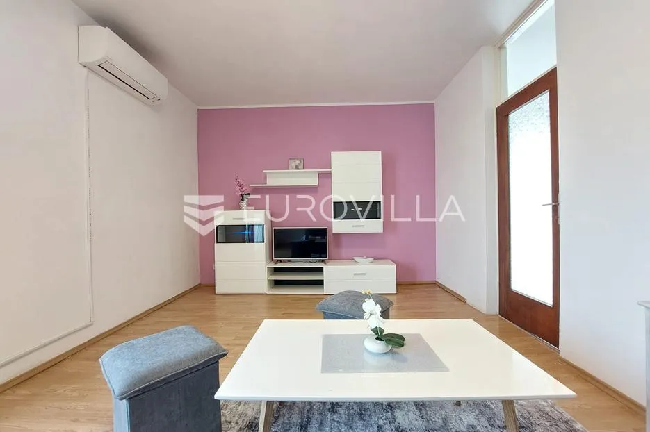 istra, pula, stan s panoramskim pogledom na grad - slika 5