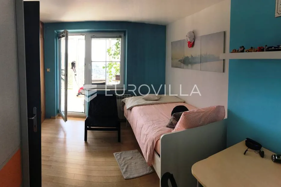 zagreb, gračani, predivna kuća od 289,18 m2 - slika 20