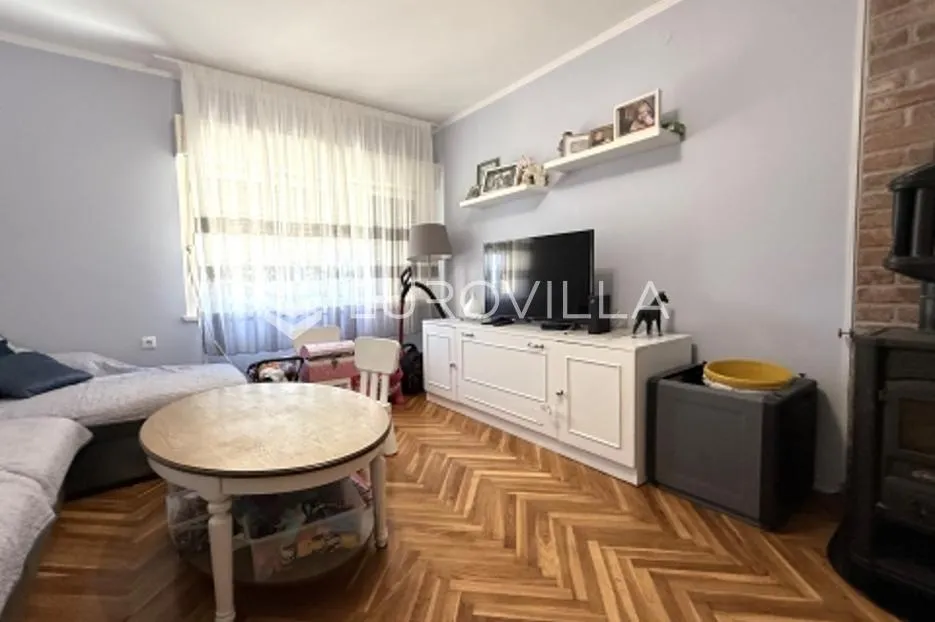 Rijeka, Podmurvice, stan površine 56 m², adaptiran