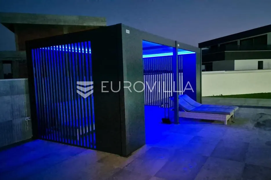 zadar, zemunik gornji, prekrasna vila s bazenom i okućnicom - slika 5