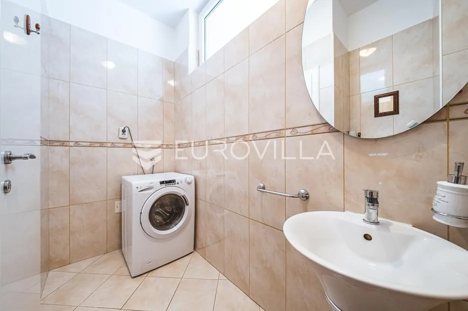 zagreb, remete, predivan četverosoban stan površine 176 m² - slika 13