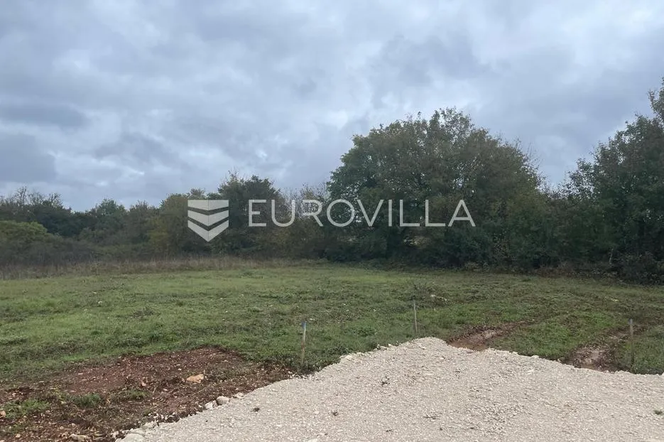 istra, žminj, građevinsko zemljište 480m2 - slika 2