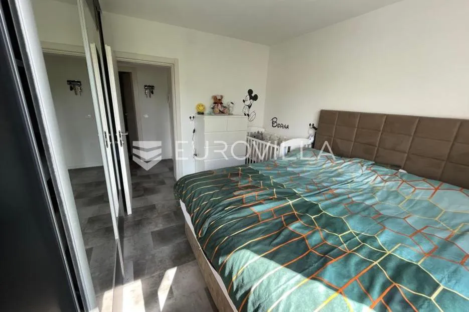 rijeka, gornja vežica, 51 m² moderno uređen, balkon - slika 7