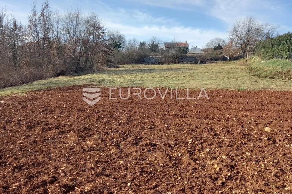 istra, tinjan, građevinsko zemljište u mirnom okruženju - slika 5
