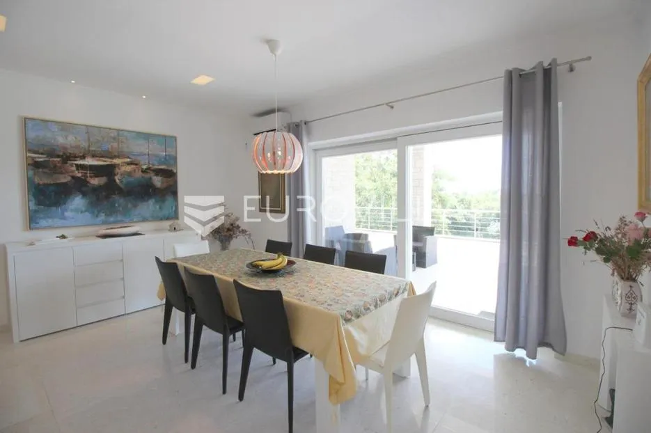 istra, kanfanar, prekrasna kuća 280 m² na velikom imanju od 1900 m² - slika 17