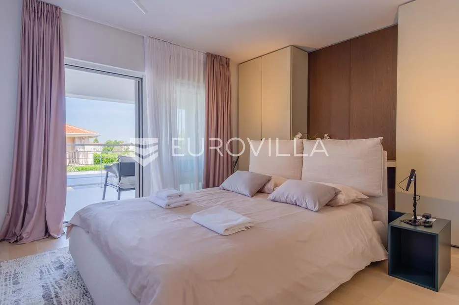 istra, funtana, moderna vila 179 m² s bazenom i privatnim parkingom - slika 17