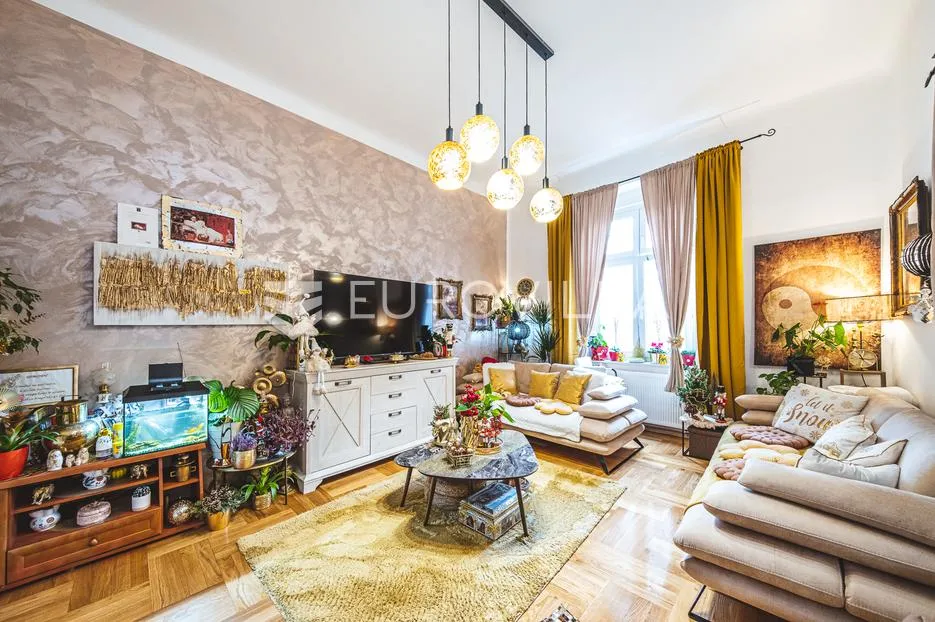 Zagreb, Trg dr. Franje Tuđmana, prekrasan četverosoban stan 95 m²