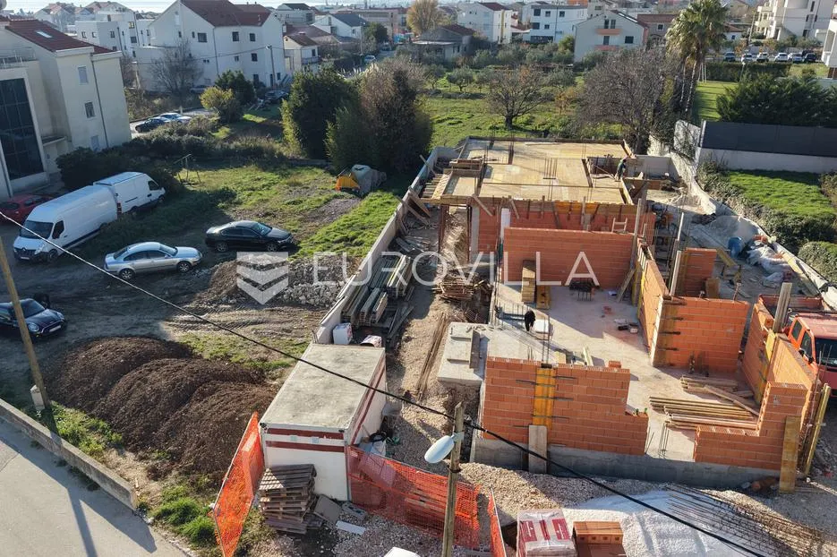 kaštel lukšić, jednosoban stan na prvom katu novogradnje - slika 16