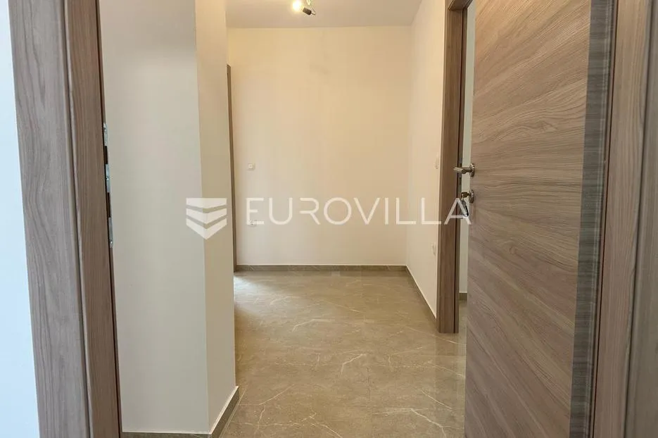 Požega, Sv.Roka, trosoban stan 65 m² - Centar