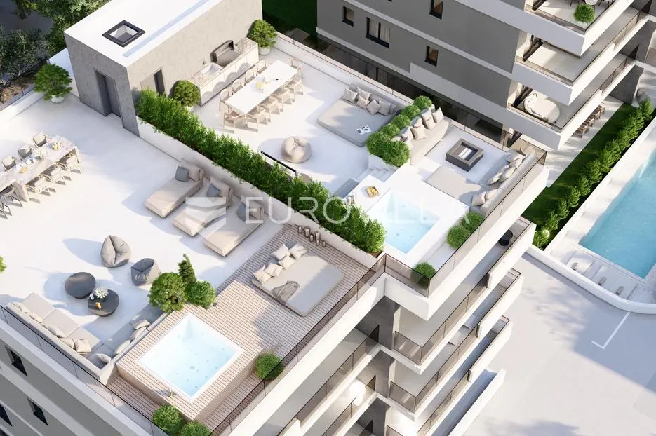 čiovo, okrug gornji, dvosoban penthouse s krovnom terasom i dva parkirna mjesta - slika 10
