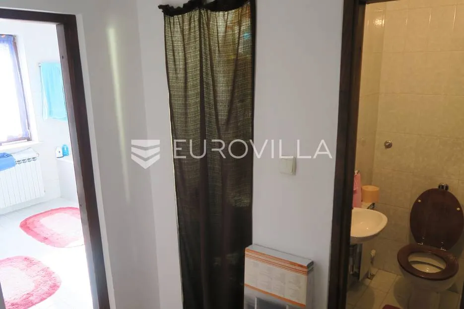 zagreb, zelenjak, obiteljska kuća 500m2 - slika 58