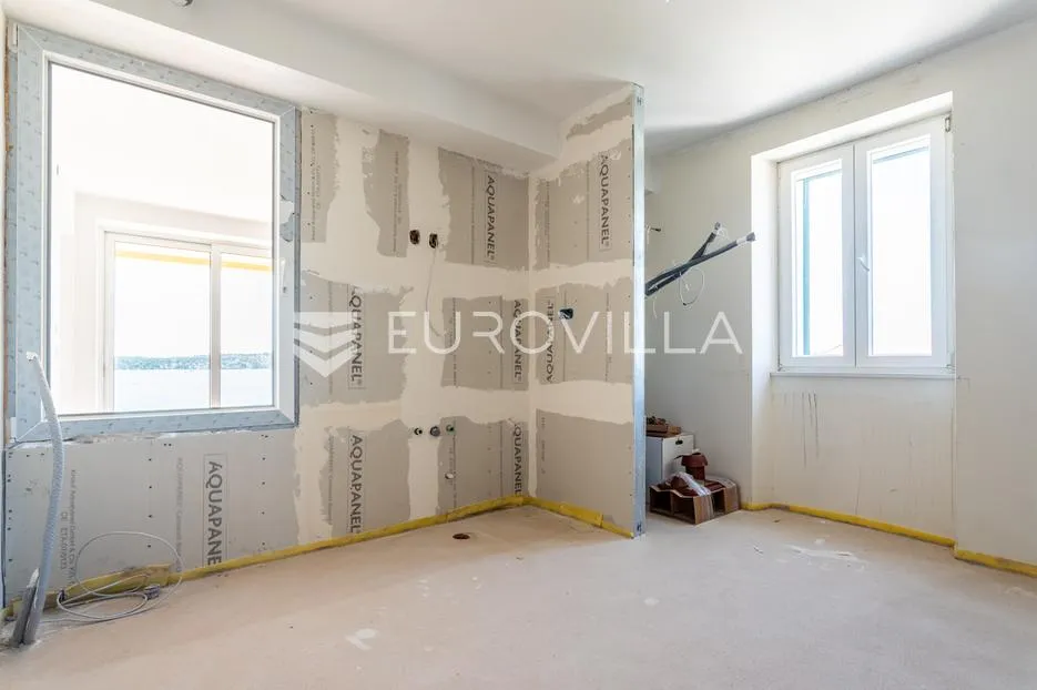 šibenik, plaža banj, prekrasan trosoban stan s pogledom na more, 128,30 m² - slika 11