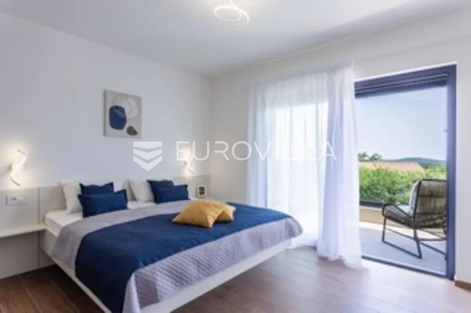 istra, smoljanci, kvalitetna i moderna samostojeća kuća, 208 m², grijani bazen 40 m² - slika 38