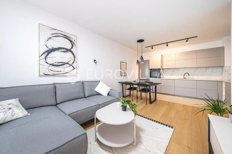 Zagreb, Špansko, PRVI NAJAM, moderan trosoban stan 65,95 m²