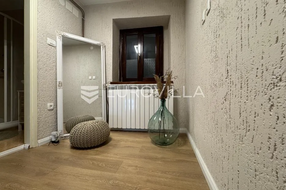 istra, vižinada, obiteljska autohtona renovirana kuća 150m2 u nizu s dvorištem - slika 15