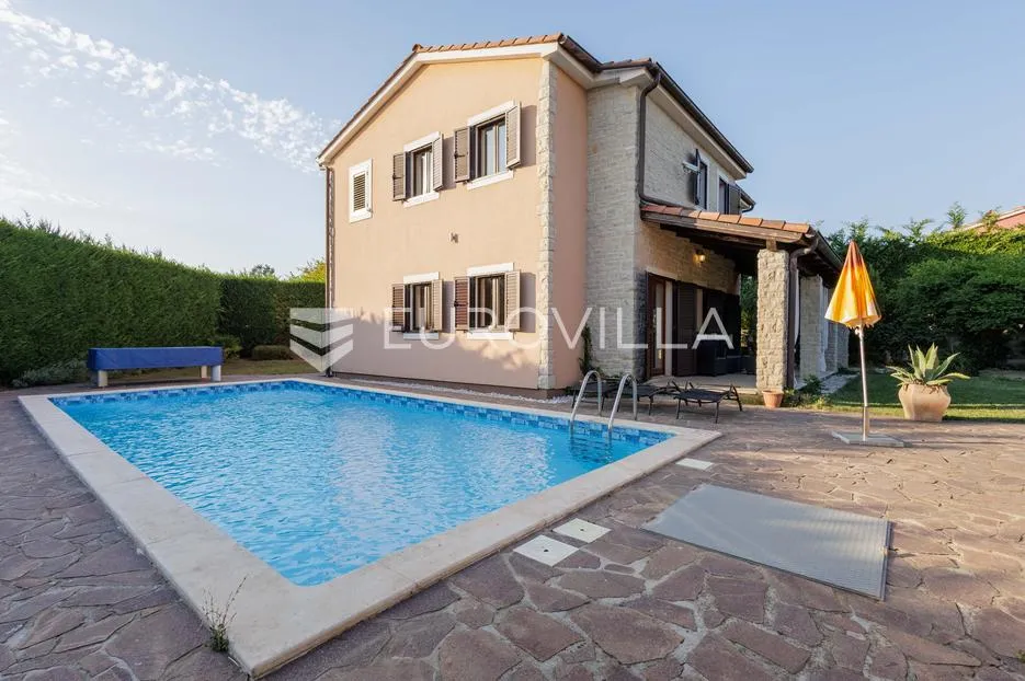 istra, štokovci, dugoročni najam kamene vile s bazenom, jacuzzijem i saunom - slika 3