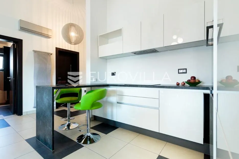 pula, dolinka, luksuzan trosoban stan 129 m², novogradnja, blizina mora i centra - slika 15
