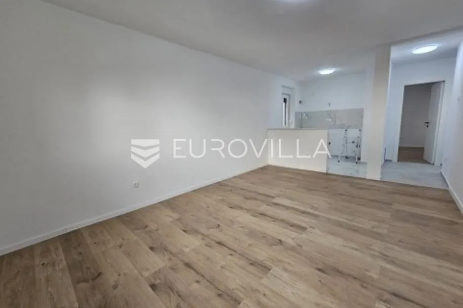rijeka, donja drenova, adaptiran trosoban stan s pogledom na more - slika 3