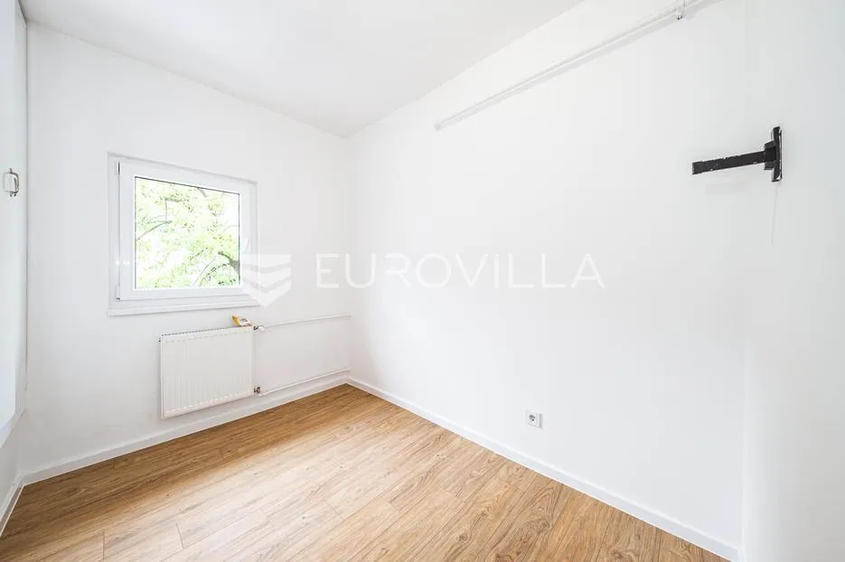 zagreb, maksimir, sermageova, dvoetažni poslovni prostor uredske namjene 380 m² - slika 12