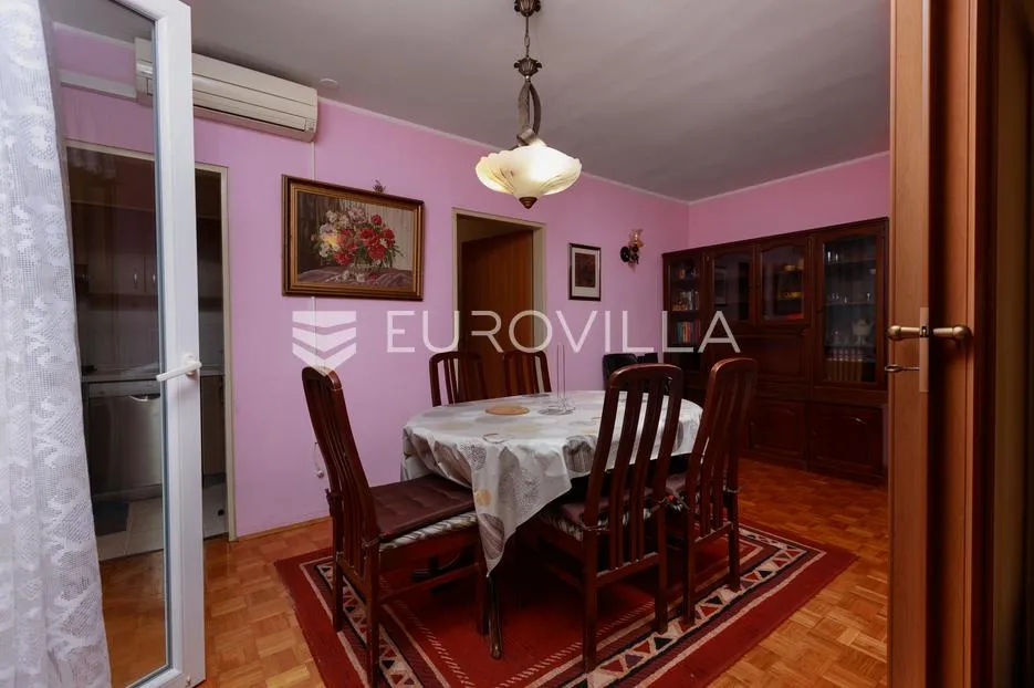 rijeka, krnjevo, komforan uređen stan površine 82 m², lođa - slika 5