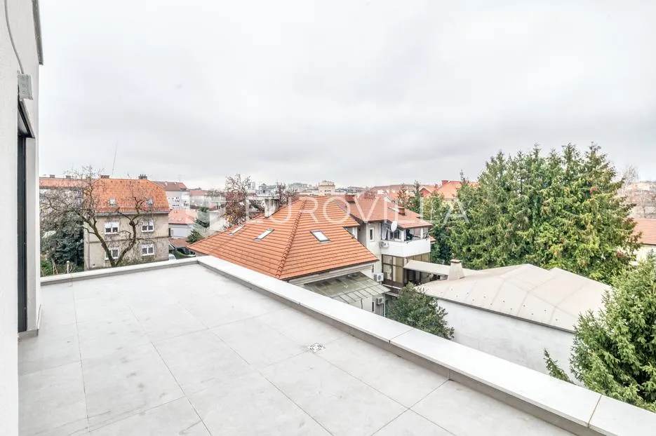 zagreb, zvonimirova, prostran poslovni prostor s 2 garažna parkirna mjesta, 188 m² - slika 11