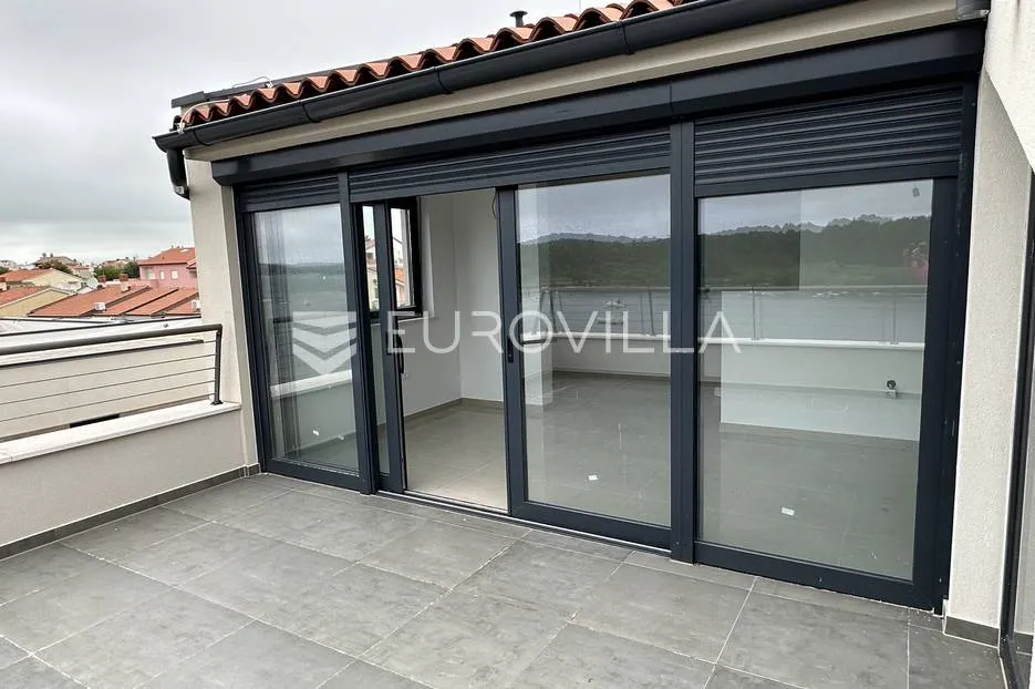 medulin, trosoban stan s pogledom more neto korisne površine od 133 m² - slika 21