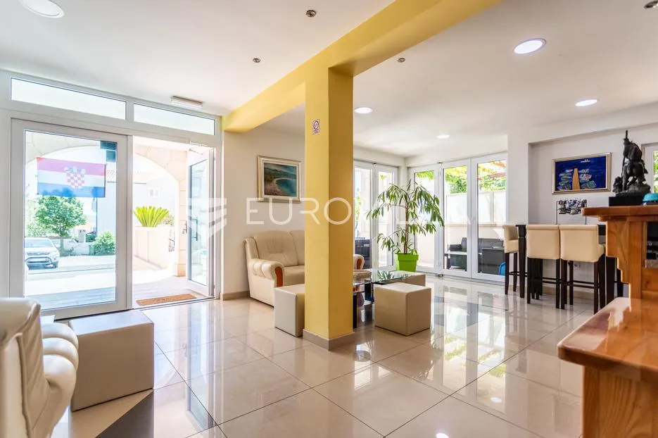 brač, bol, manji obiteljski hotel s restoranom, 1.000 m² - slika 20