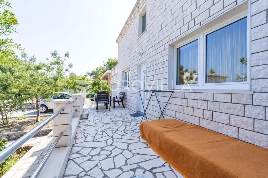 pelješac, sreser, kuća s dvorištem - slika 3