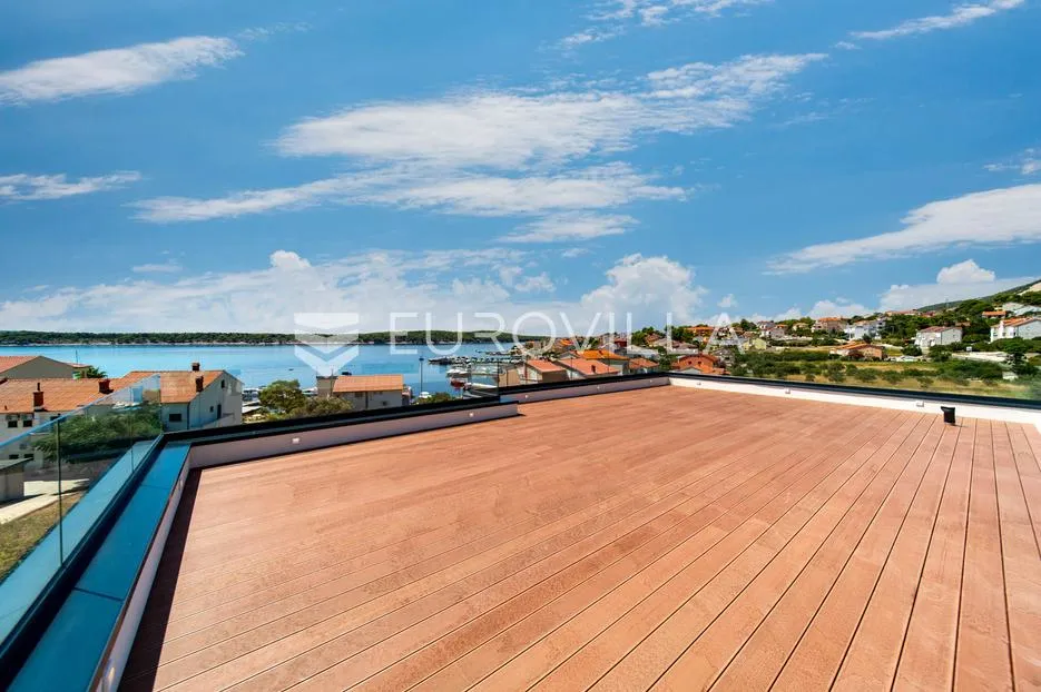otok rab, barbat, moderan penthouse 107 m², krovna terasa - slika 21