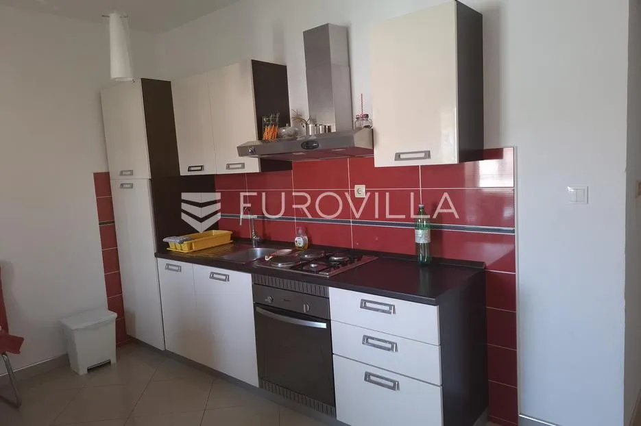 hvar, dva stana, ukupno 122,46 m² - slika 5