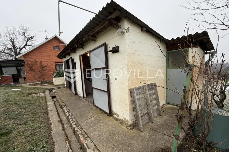 mandićevac, vikendica 66 m² s vinogradom, izvrsna investicija - slika 10