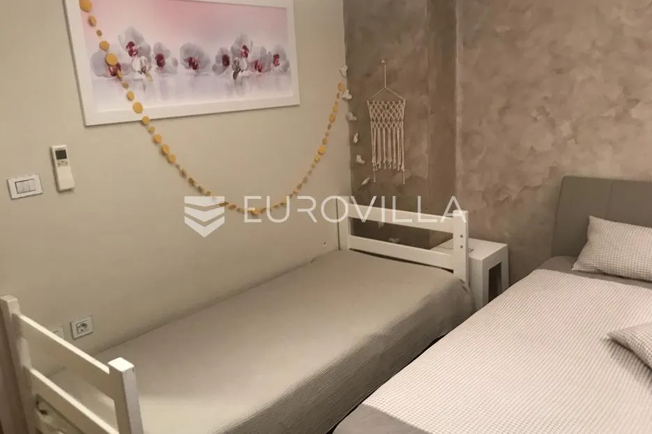 istra, rovinj, luksuzni penthouse nkp 186m2 na super lokaciji s dva garažna mjesta - slika 28