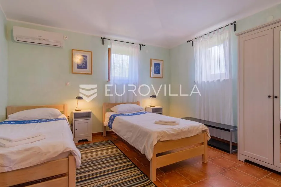istra, štokovci, jedinstvena vila s bazenom na prostranoj okućnici, okružena zelenilom, pogled more - slika 20