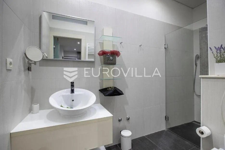 rogoznica, kuća s bazenom i pogledom na more, 352 m² - slika 23