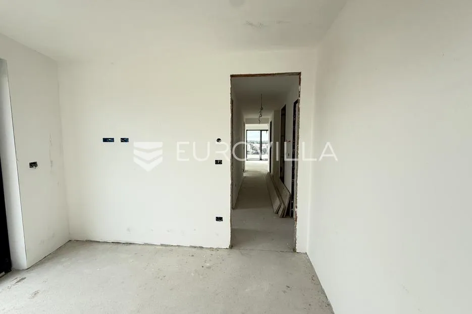 pula, pješčana uvala, luksuzan četverosoban stan s liftom, 2. kat, pogled na more - slika 11