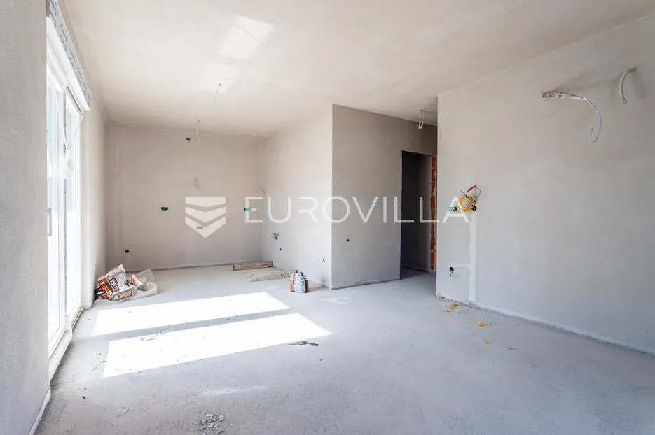 čiovo, okrug gornji, trosoban stan s balkonom i pogledom na more, 88.57 m² - slika 2