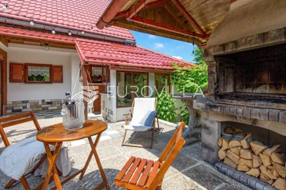 gorski kotar, stari laz, uređena goranska kuća s 7.021 m² - slika 1